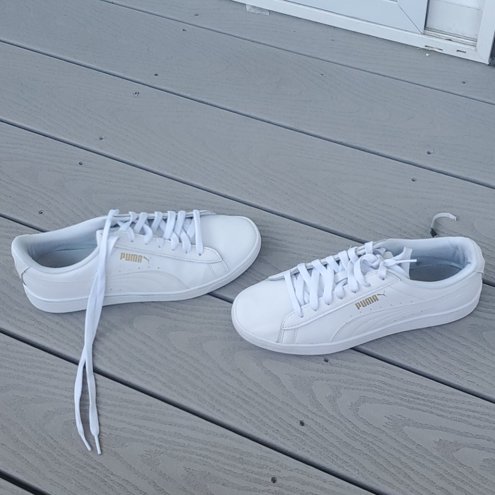 Puma Sneakers